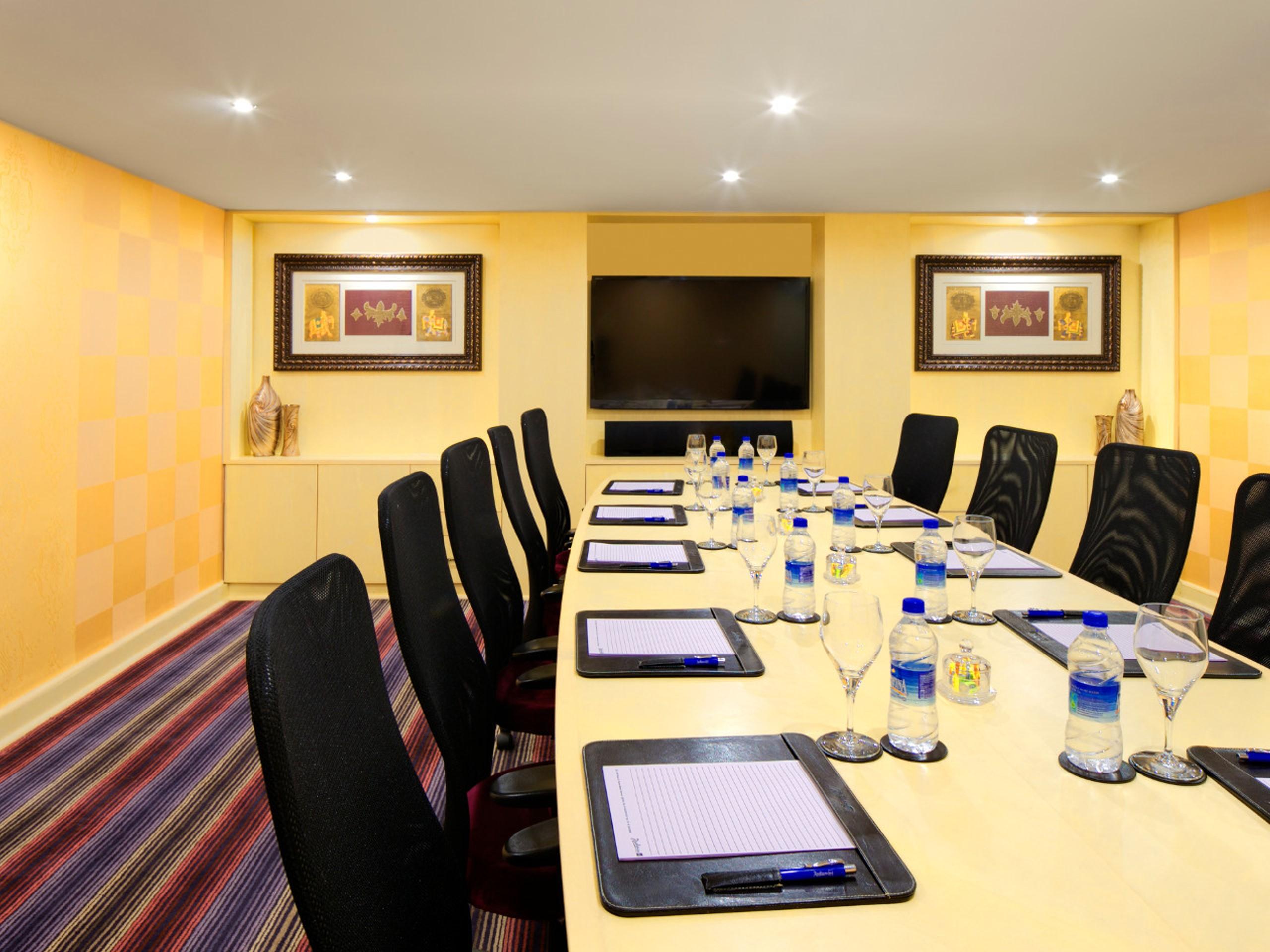 Radisson Blu Hotel & Suites Grt Chennai Exterior photo Meeting room at the hotel
