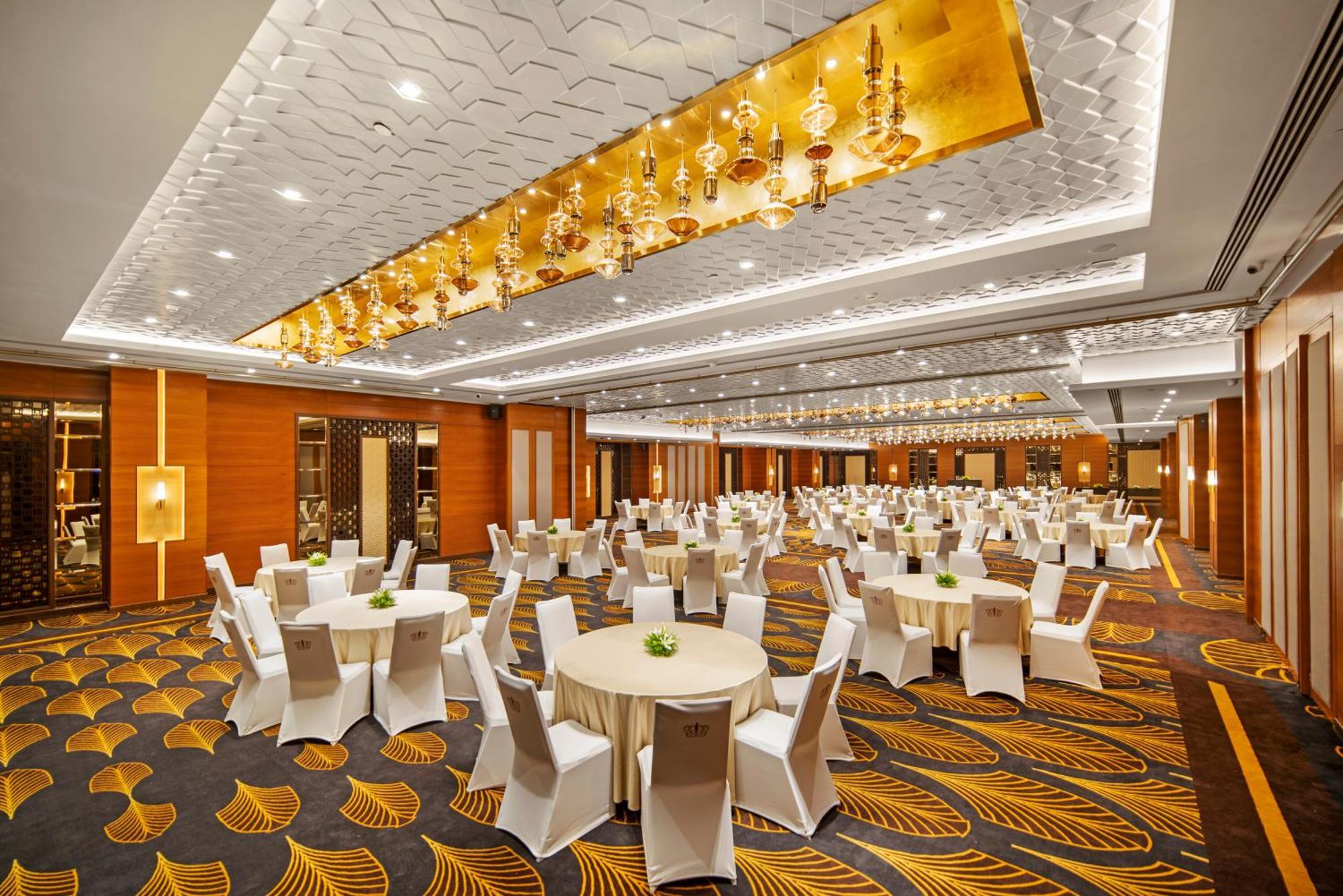 Radisson Blu Hotel & Suites Grt Chennai Exterior photo The Grand Ballroom